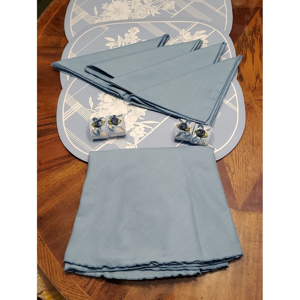 Vintage Country Blue Table Setting Set
